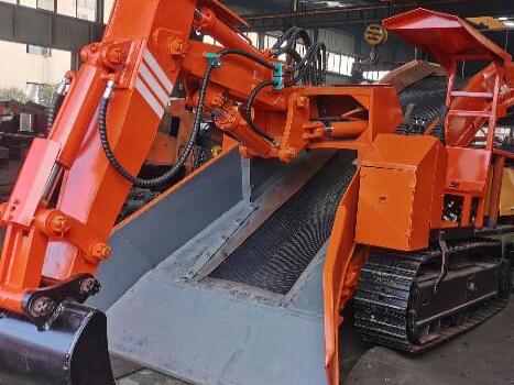 扒渣机在隧道、矿山、坡道等特殊环境作业，需额外注意什么呢？